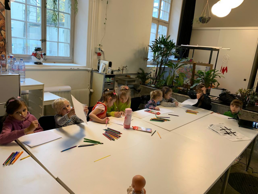 Заняття з кольорами